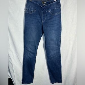 Lee Jeans Size 8 Long Stretch Waist
